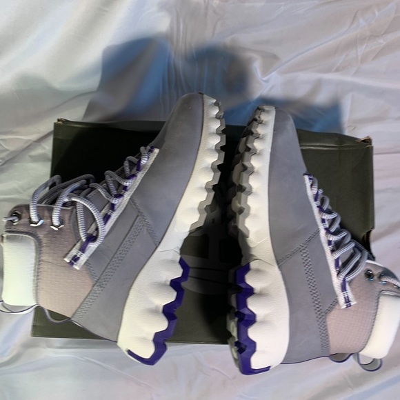 TIMBERLAND EDGE WATERPROOF BOOT MEDIUM GREY NUBUCK 6.5 MM WOMEN’S.